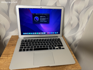2015 MacBook Air 13", Magyar billentyűzet, 92% akkumulátor