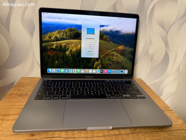 2020 MacBook Pro 13" Touchbar 16GB RAM, i7, 512GB