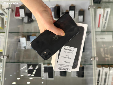 iPhone 11 128 gb független fekete új akkuval (178)