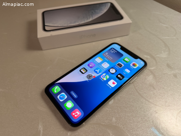 iPhone XR 64 GB Fehér, Korrekt Áron