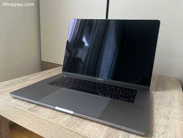 MacBook Pro 15" Retina 2017 i7-2.80G 16GB/500G Radeon PRO 555 27% ÁFÁS