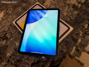 Szinte új, 11. gen 2025 iPad (A16) 11" 128GB Wifi Blue, Apple garancia