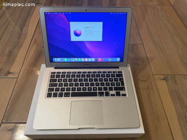 Újszerű 2017 MacBook Air 13" Magyar bill., 89% akku, Bomba Áron